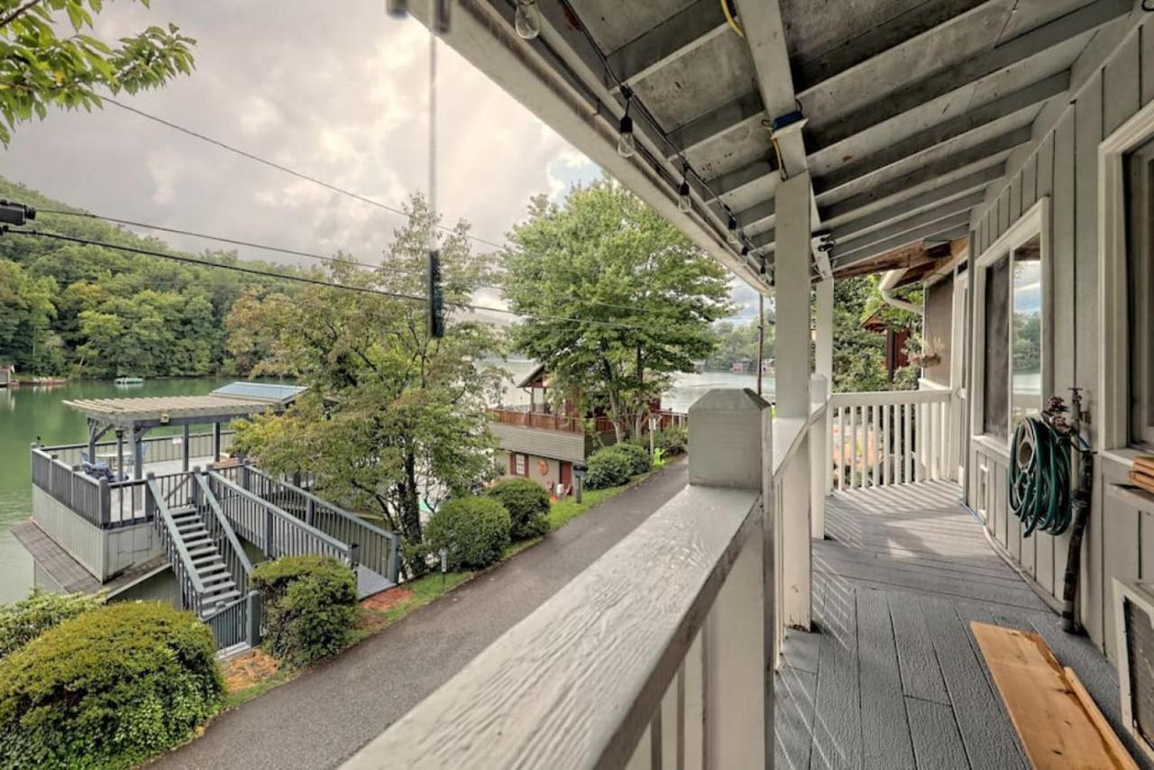 Hannahs Perch On Lake Burton With Private Top Patio And Bottom Dock Clayton Bagian luar foto