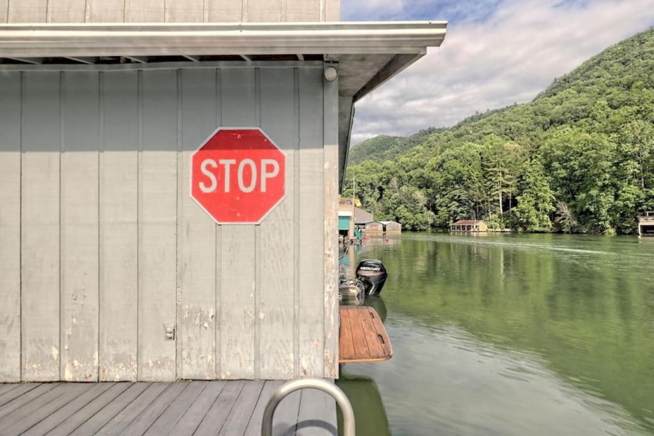 Hannahs Perch On Lake Burton With Private Top Patio And Bottom Dock Clayton Bagian luar foto