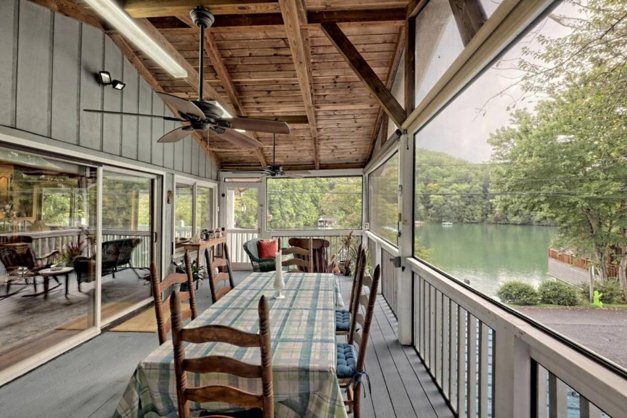 Hannahs Perch On Lake Burton With Private Top Patio And Bottom Dock Clayton Bagian luar foto